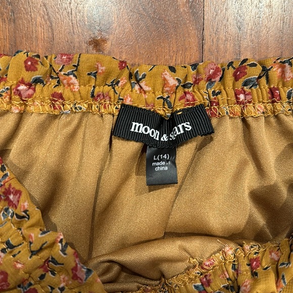 Moon & Stars Floral Peasant Blouse - Picture 4 of 6